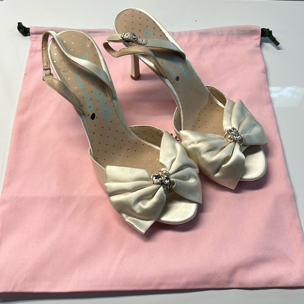 Kate spade happily heels in size 9